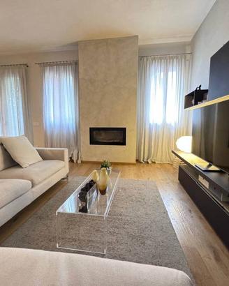 Villa di 249 m² con più di 5 locali a Este