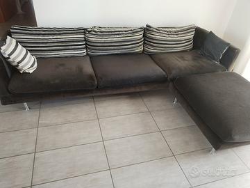Divano moderno
