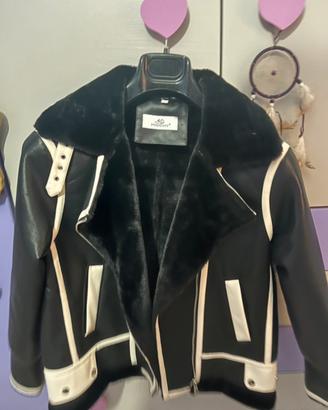 Chiodo di pelle con pelliccia mochy