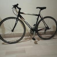bicicletta da corsa ibrida Atala slr 100