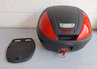 Bauletto per scooter GIVI B29 da 29 litri completo
