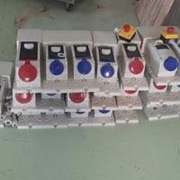 Prese industriali + Pulsanti di emergenza a fungo