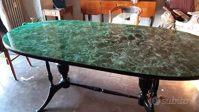 Tavolo da pranzo ovale