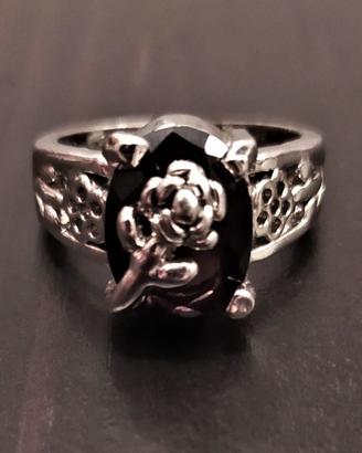Anello Gotico con Rosa "Poison Ivy"