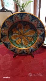 Piatto in ceramica siciliana di Caltagirone 