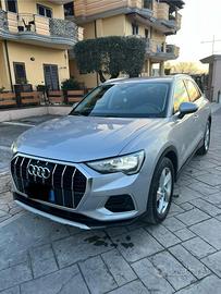 Audi Q3 TDI S tronic  Business Advanced