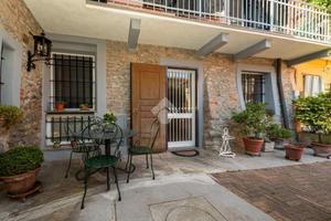 CASA DI CORTE A RIVOLI