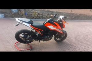 Ktm duke 125