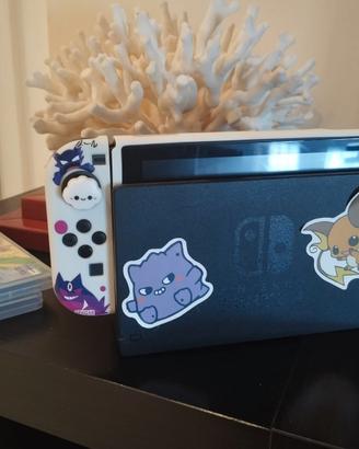 Nintendo Switch (con copertina di Gengar)