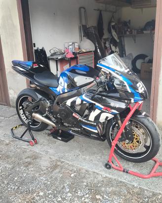 Suzuki gsxr 750 