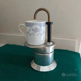 Caffettiera vintage moka da 1 tazza.
