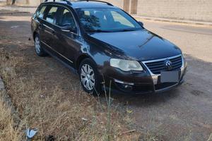 Passat Variant 1.9 TDI 105 CV Neo patentati