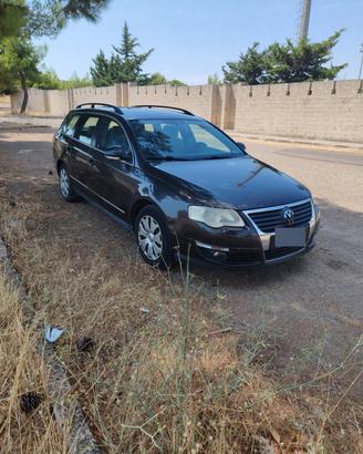 Passat Variant 1.9 TDI 105 CV Neo patentati