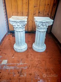 colonne decorative in stile corinzio