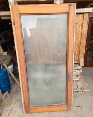 Finestra in legno