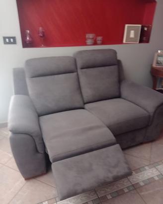 Divano CUBOROSSO a due posti in tessuto alcantara