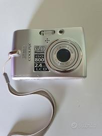 macchina fotografica NIKON  coolpix L11