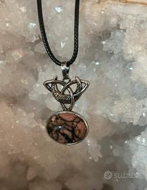 Ciondolo Rodonite con luna celtica
