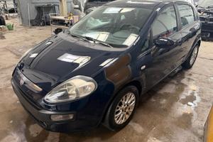 Grande punto evo 14 16 v  km 170 mila 2011