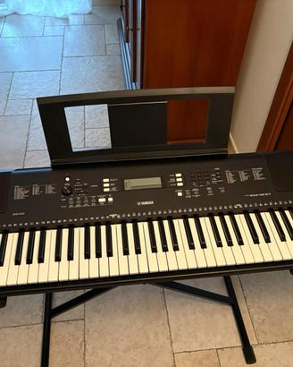 Yamaha  PSR-EW300 solo consegna a mano