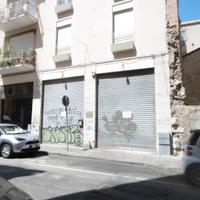 Via Mameli locale commerciale due vetrine