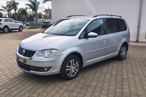 VOLKSWAGEN Touran 1.9 TDI 105 CV Highline 7 POSTI