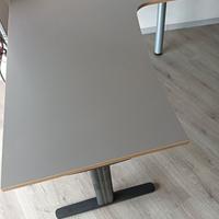 Scrivania per ufficio