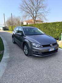 Volkswagen Golf Variant 1.6 TDI 110CV DSG – Cambio