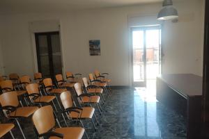 Appartamento zona centrale, affaccio in piazza