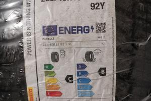 Pirelli Powergy All season SF 225/40R18 XL