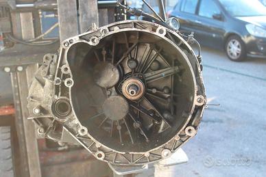 CAMBIO 1.9 OPEL VIVARO 5 marcie