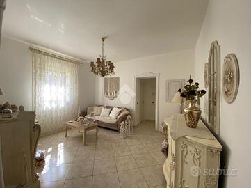 CASA INDIPENDENTE A PALERMO