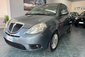 Lancia Ypsilon 1.3 MJT 75 CV Argento