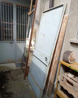 porta in ferro