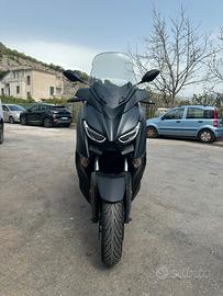 Yamaha xmax 400 anno 2020
