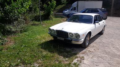 Jaguar xj6