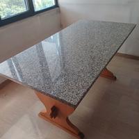 Tavola da cucina in granito