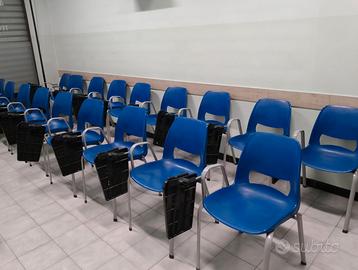 Sedie impilabili con ribaltina