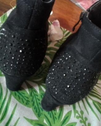 Stivaletto alla caviglia super sexy,scamosciato