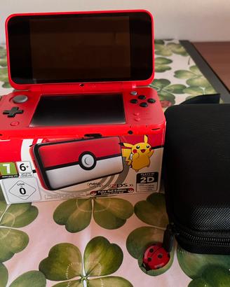 Nintendo 2ds xl pokeball edition