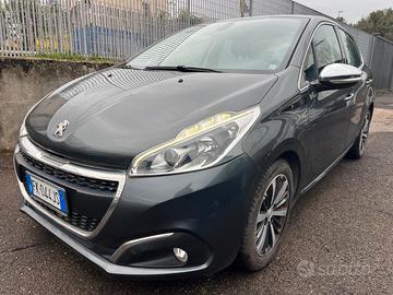 Peugeot 208 PureTech 82 5p. GPL Allure