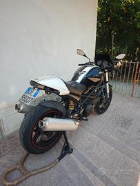 ducati Monster 695