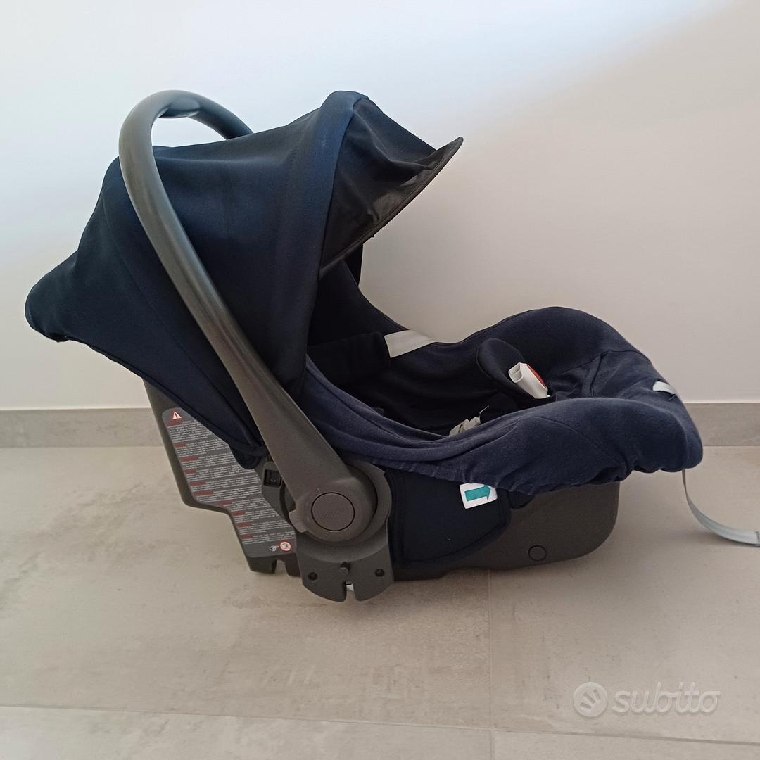 Inglesina Huggy Multifix Seggiolino Auto, Blu (Denim) : : Prima  infanzia