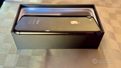 iPhone 8