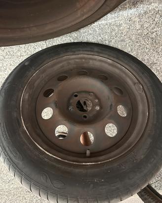 Set 2 Cerchi in ferro R15 Alfa Romeo 147 / 156