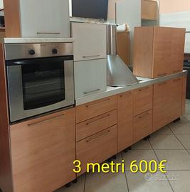 cucina moderna bicolore 