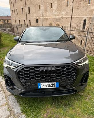 Audi Q3 Sport back SLine