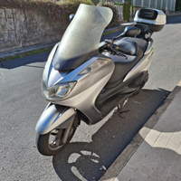 Yamaha majesty 400