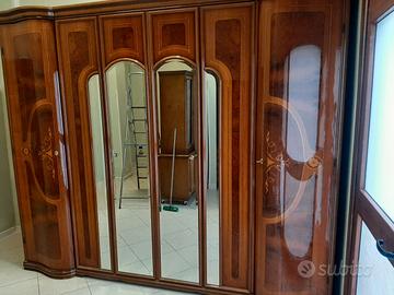 armadio tamburato sei ante con cassettiera