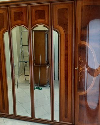 armadio tamburato sei ante con cassettiera